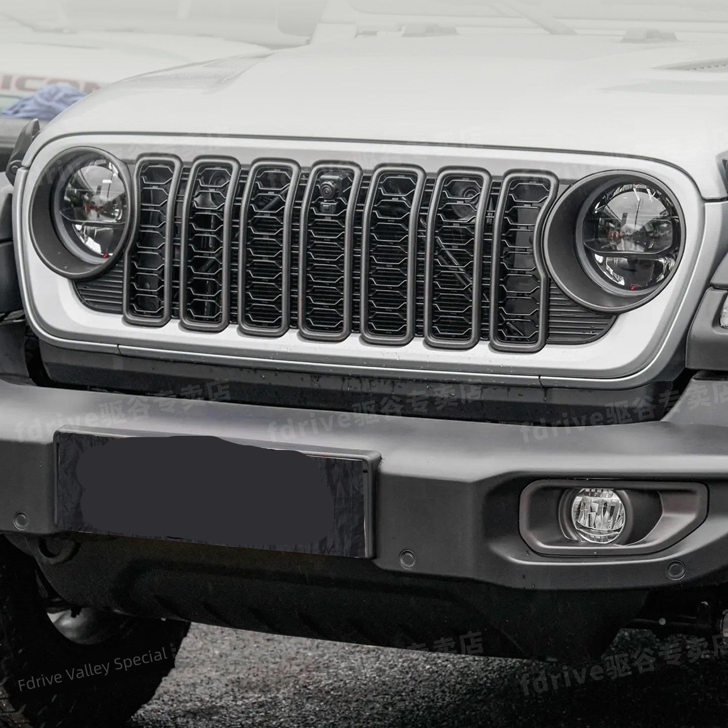 The refresh Grille color match will fit your 2018 to current JL/JT Jeep